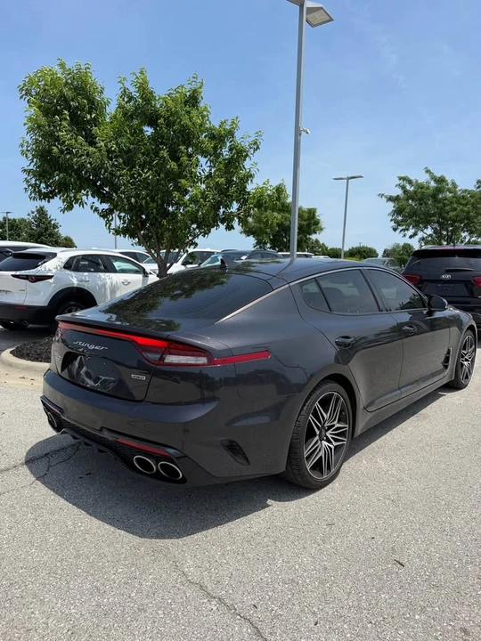 2022 Kia Stinger GT - Image 3 of 10