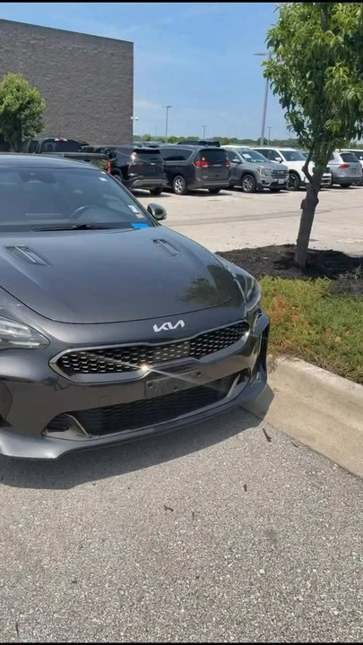 2022 Kia Stinger GT - Image 10 of 10