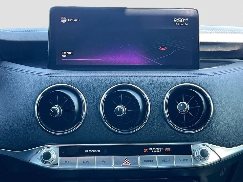 2022 Kia Stinger GT - Image 15 of 20