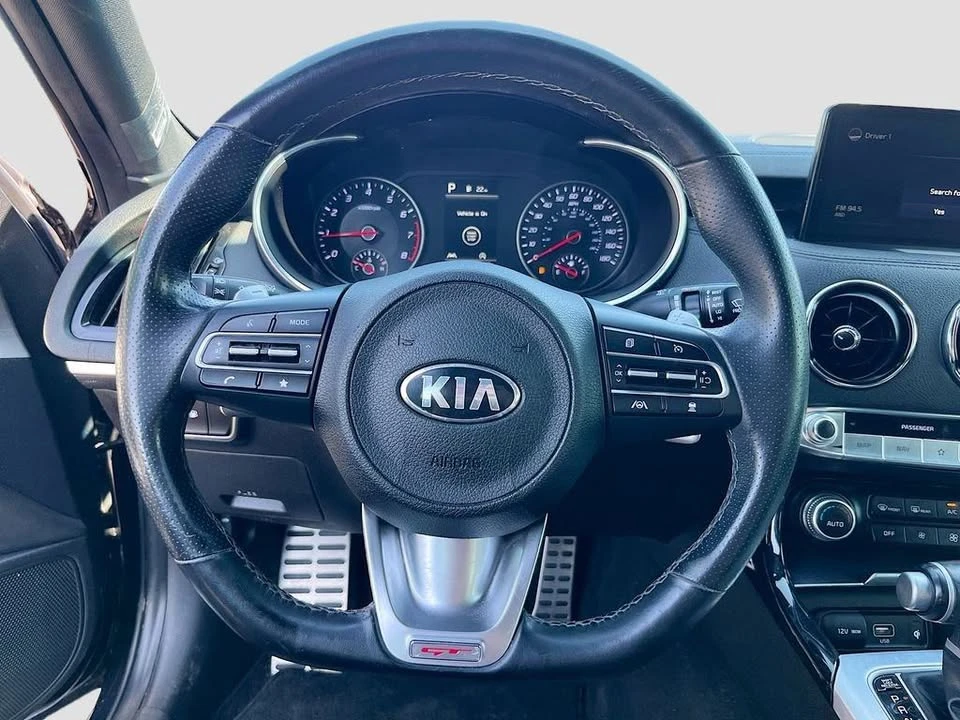 2022 Kia Stinger GT - Image 11 of 20