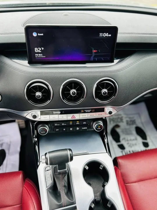 2022 Kia Stinger GT - Image 13 of 14