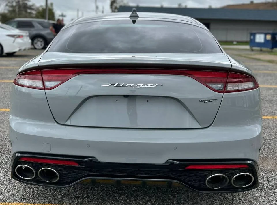 2022 Kia Stinger GT - Image 11 of 14