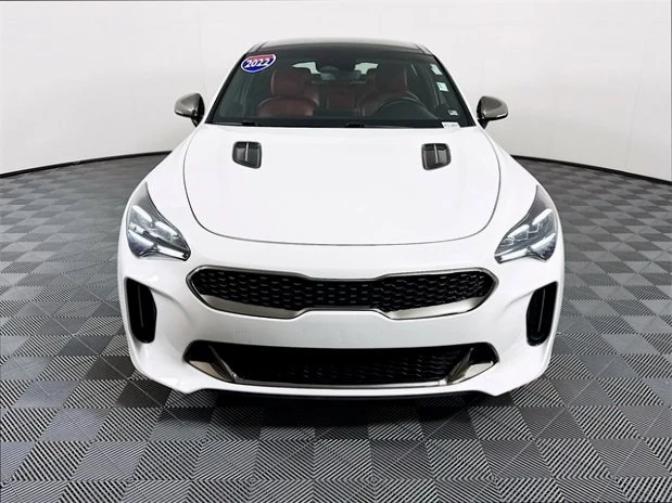 2022 Kia Stinger GT - Image 2 of 7