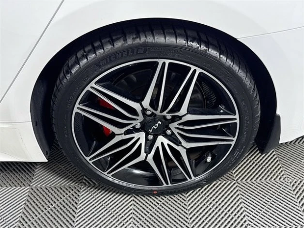 2022 Kia Stinger GT - Image 4 of 7