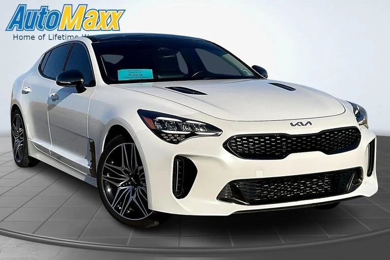 2022 Kia Stinger GT - Image 2 of 6