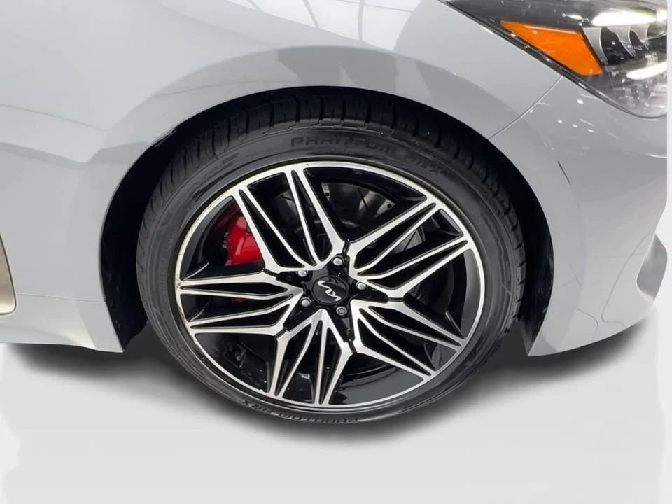 2022 Kia Stinger GT - Image 14 of 20