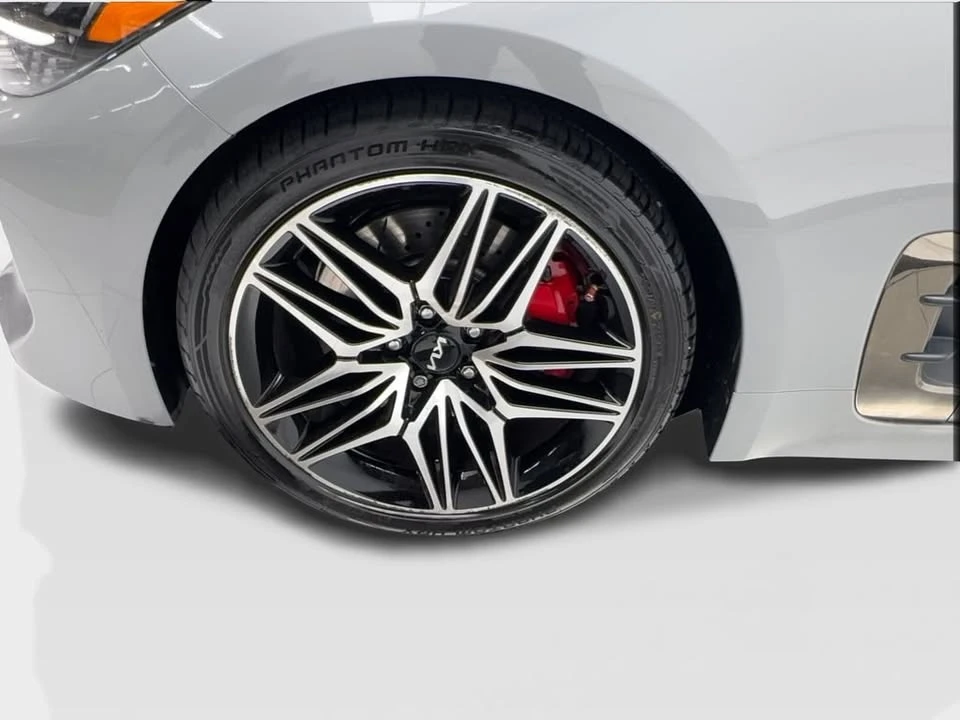 2022 Kia Stinger GT - Image 13 of 20
