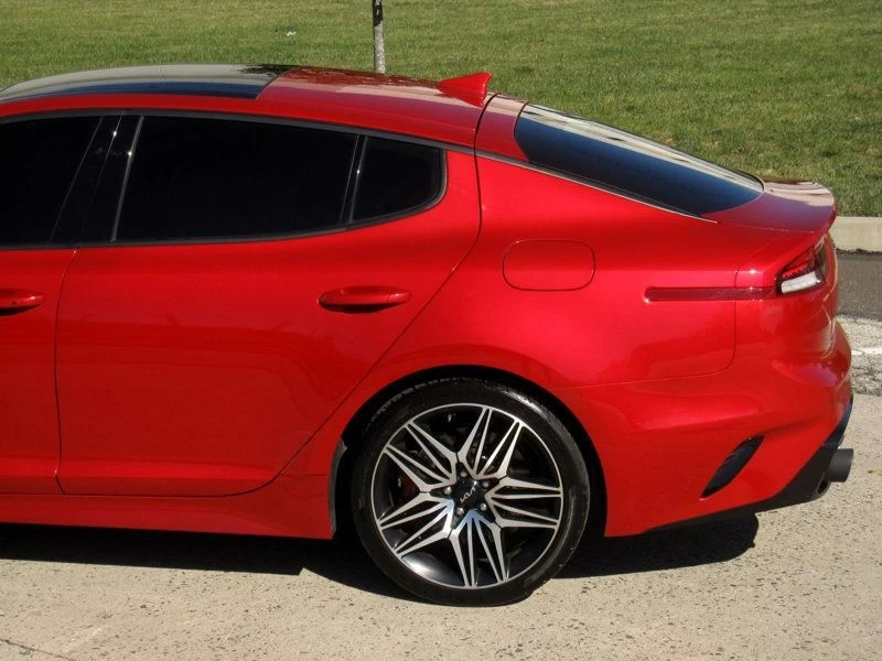 2022 Kia Stinger GT - Image 11 of 12