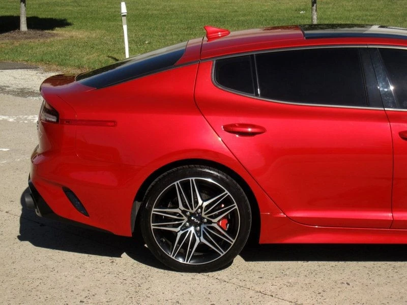 2022 Kia Stinger GT - Image 8 of 12