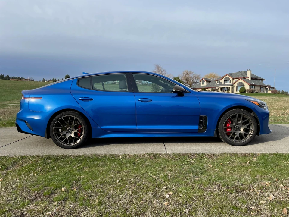 2022 Kia Stinger GT - Image 18 of 31