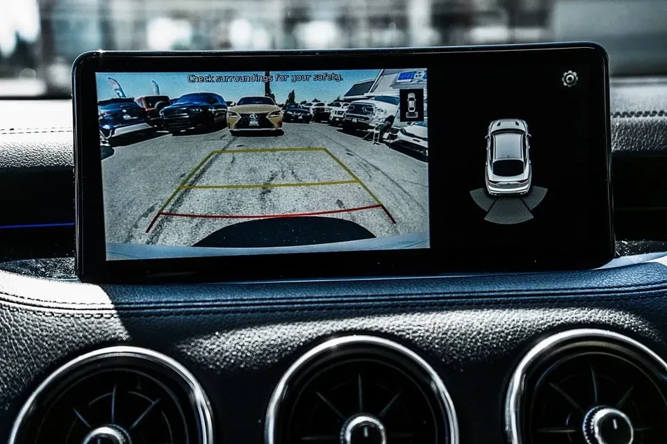 2022 Kia Stinger - Image 16 of 17