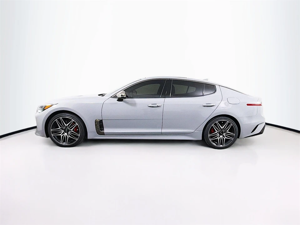 2022 Kia Stinger GT - Image 5 of 12