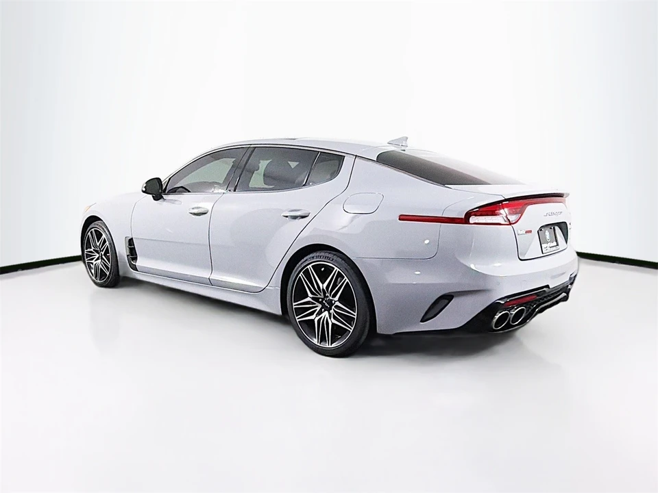 2022 Kia Stinger GT - Image 6 of 12