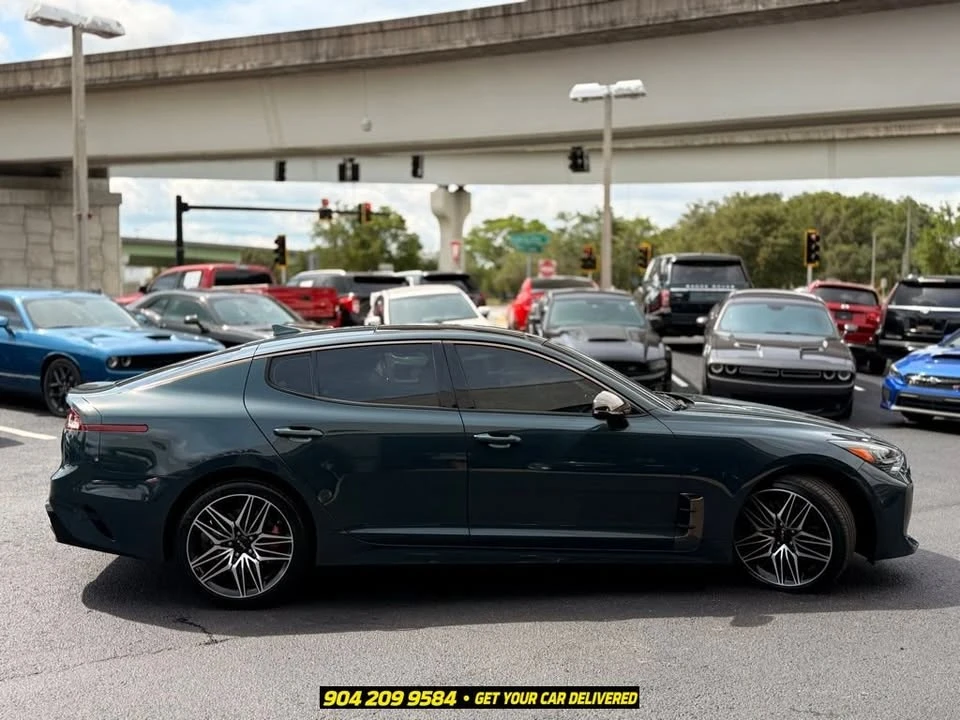 2022 Kia Stinger GT - Image 11 of 20