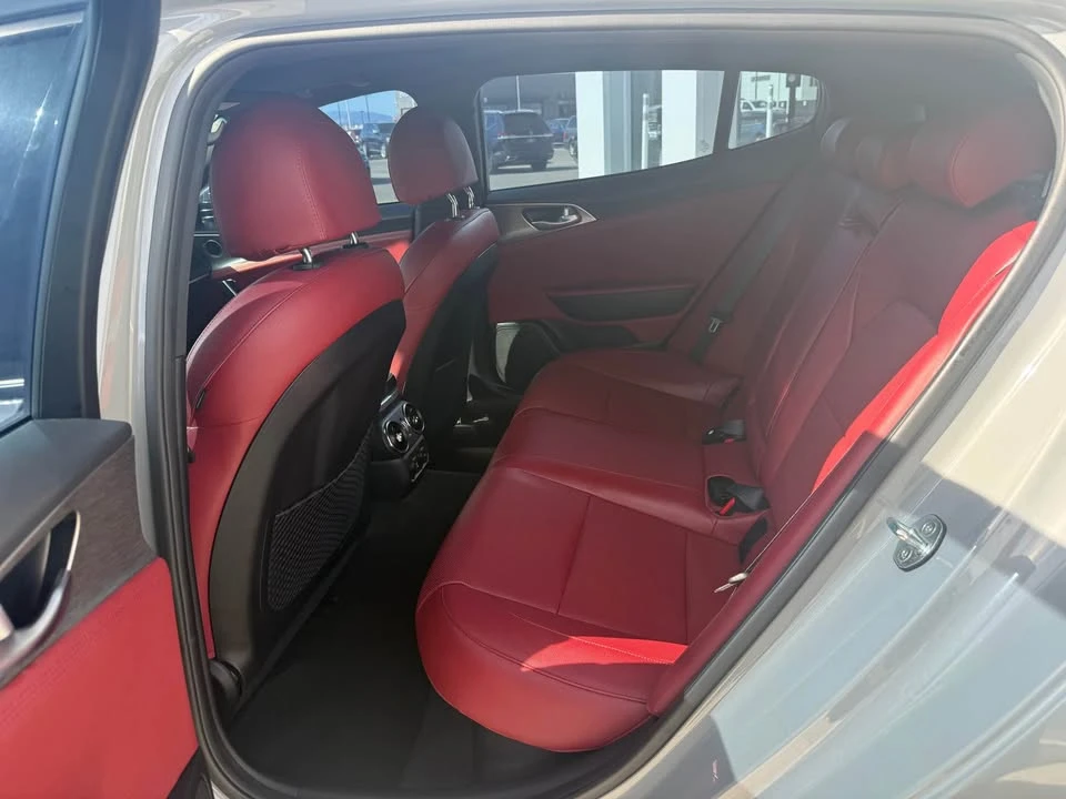 2022 Kia Stinger GT - Image 5 of 12