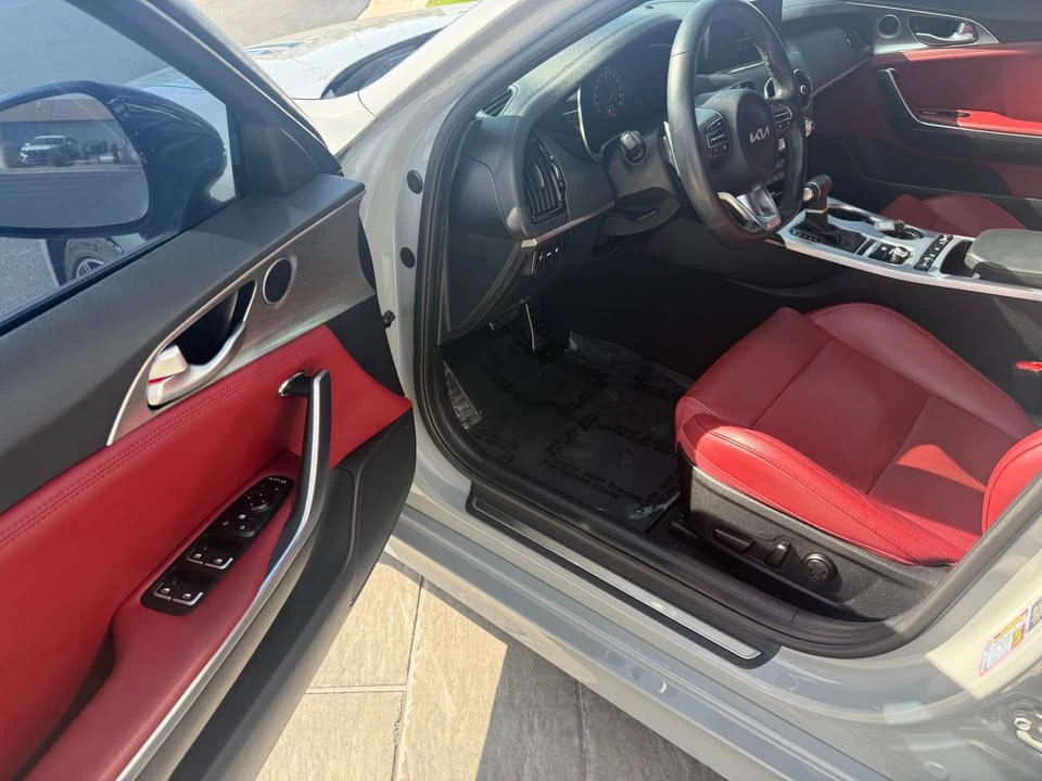 2022 Kia Stinger GT - Image 7 of 12