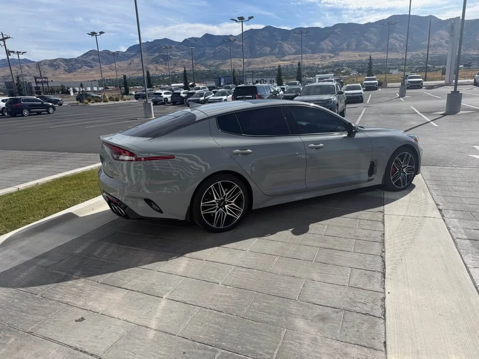 2022 Kia Stinger GT - Image 4 of 12