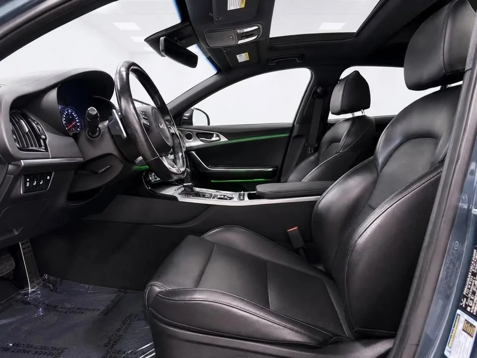 2022 Kia Stinger GT - Image 15 of 20