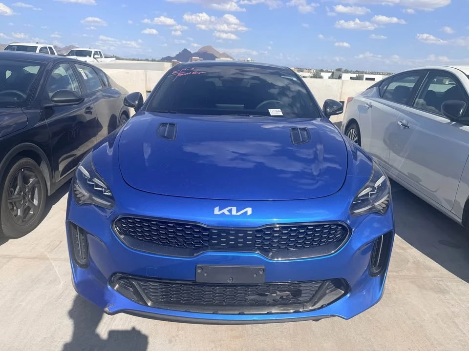 2022 Kia Stinger GT - Image 2 of 8