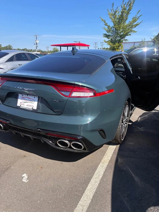 2022 Kia Stinger GT - Image 5 of 9