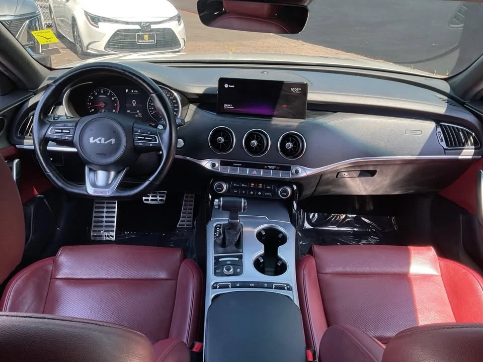 2022 Kia Stinger GT - Image 17 of 20