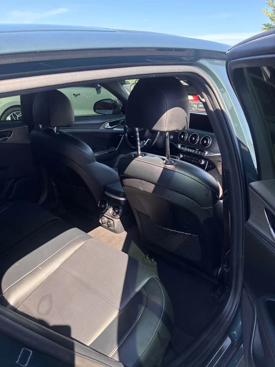 2022 Kia Stinger GT - Image 6 of 9