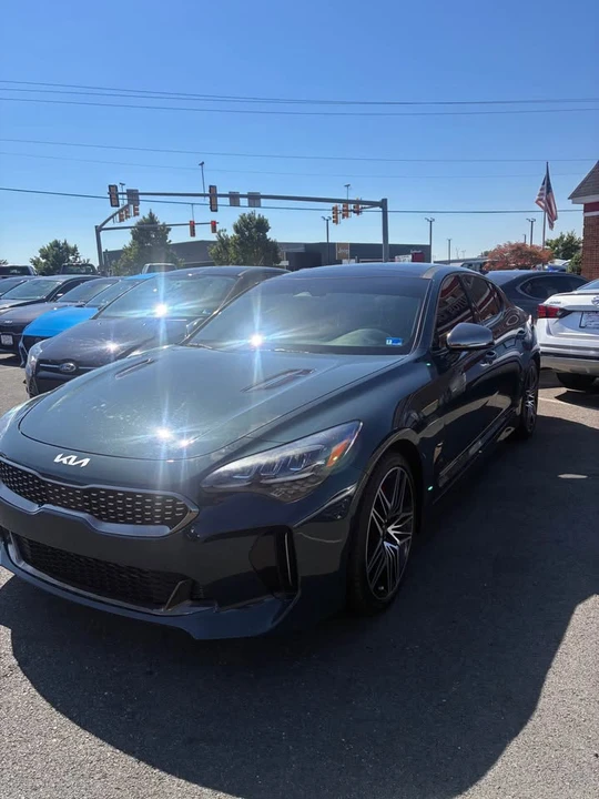 2022 Kia Stinger GT - Image 2 of 9