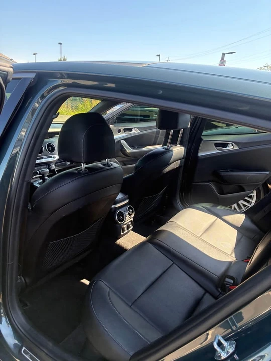 2022 Kia Stinger GT - Image 8 of 9