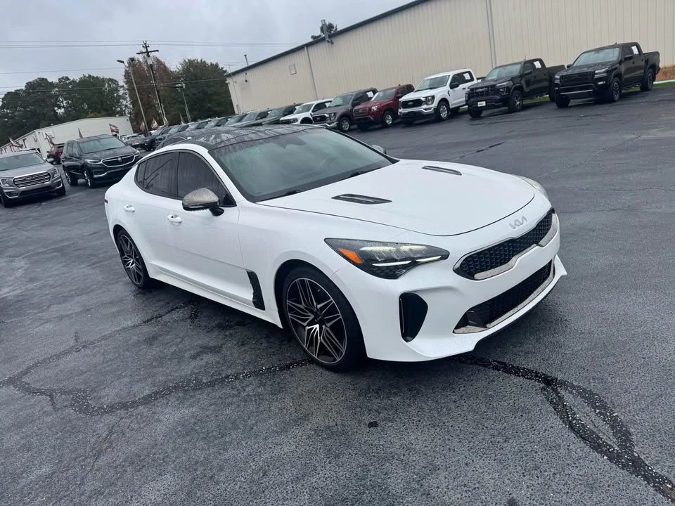 2022 Kia Stinger GT - Image 2 of 9