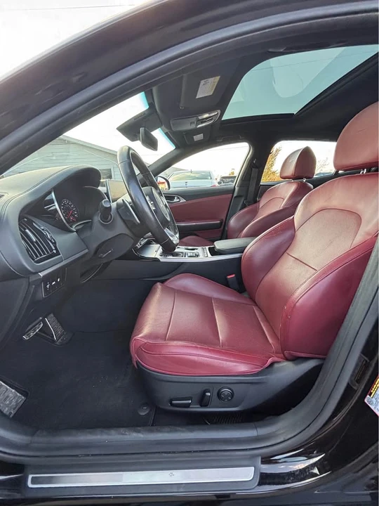 2022 Kia Stinger GT - Image 6 of 8