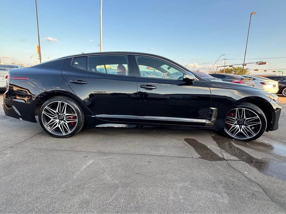 2022 Kia Stinger GT - Image 4 of 8