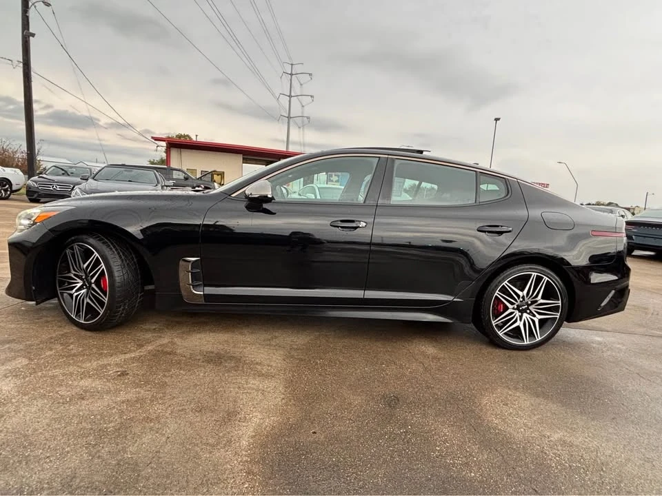 2022 Kia - Image 3 of 8