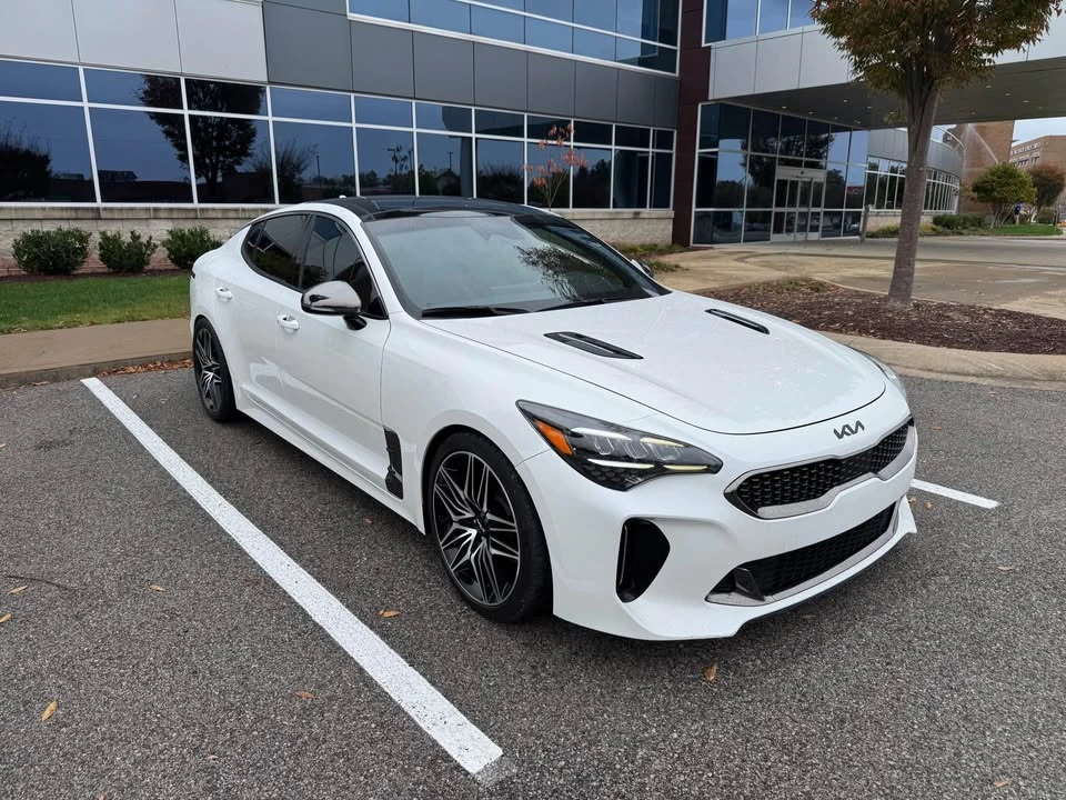 2022 Kia Stinger GT - Image 2 of 20