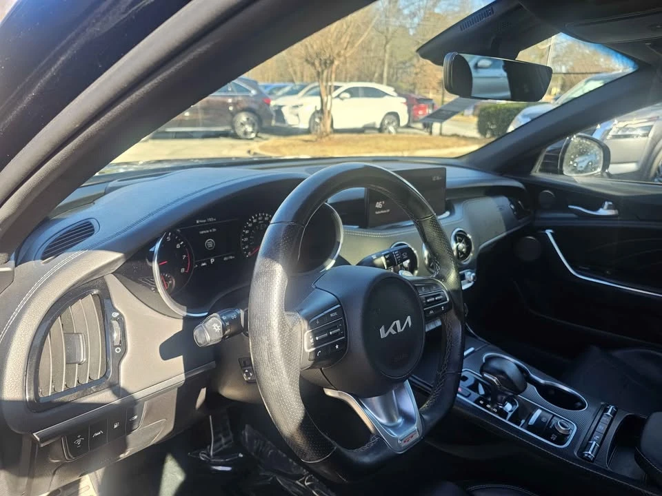 2022 Kia Stinger GT - Image 2 of 12