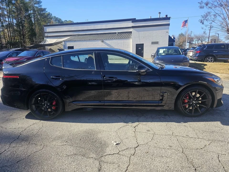 2022 Kia Stinger GT - Image 9 of 12