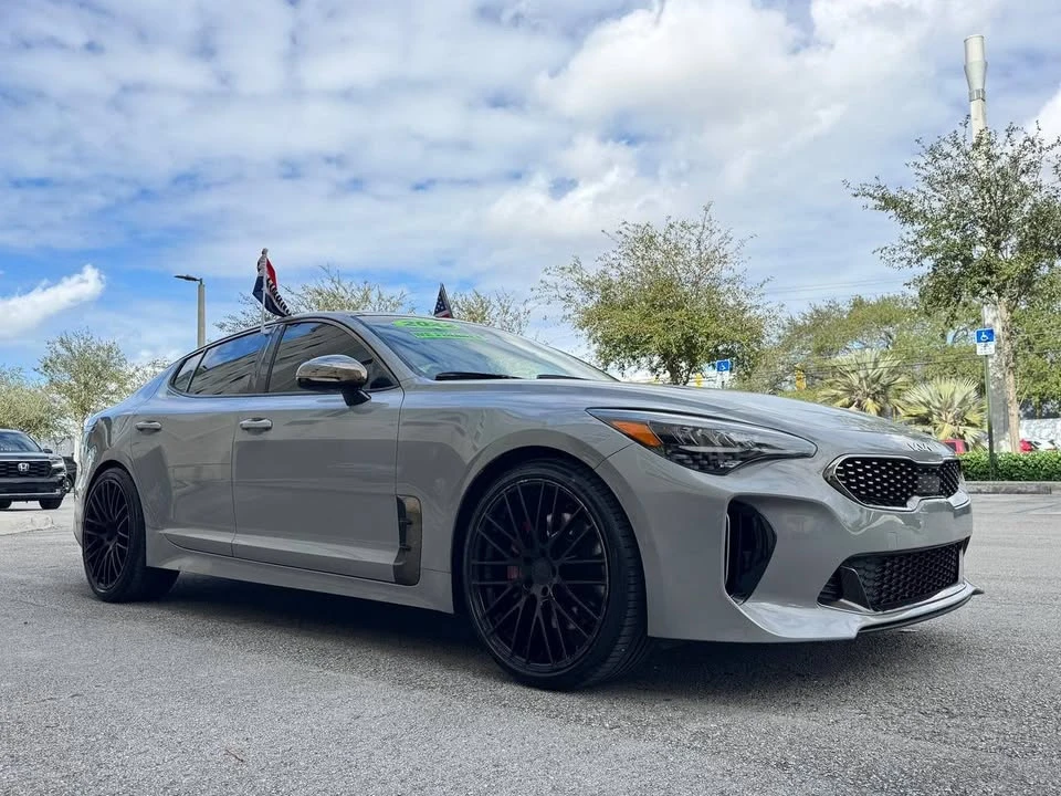 2022 Kia Stinger GT - Image 2 of 13