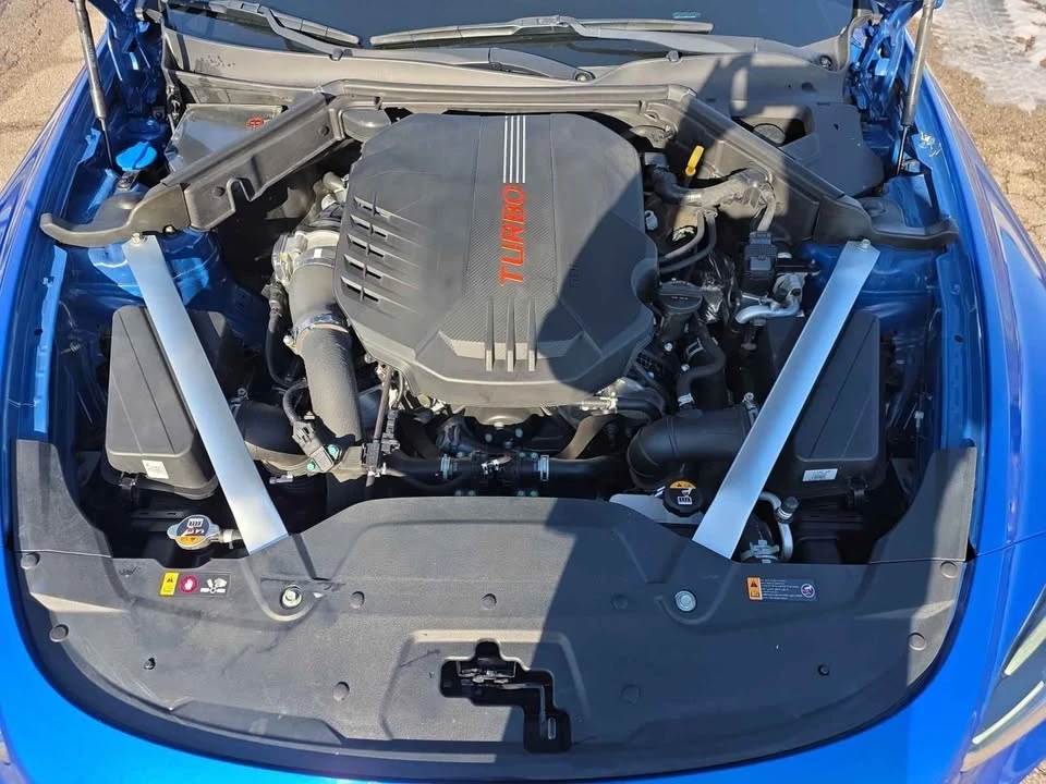 2022 Kia Stinger GT - Image 16 of 18