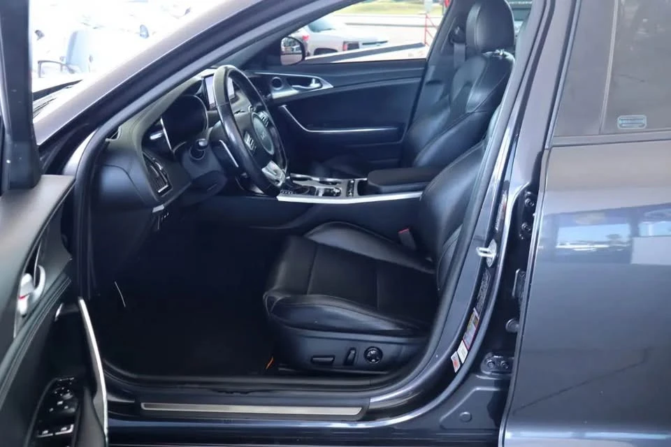 2022 Kia Stinger GT - Image 5 of 10