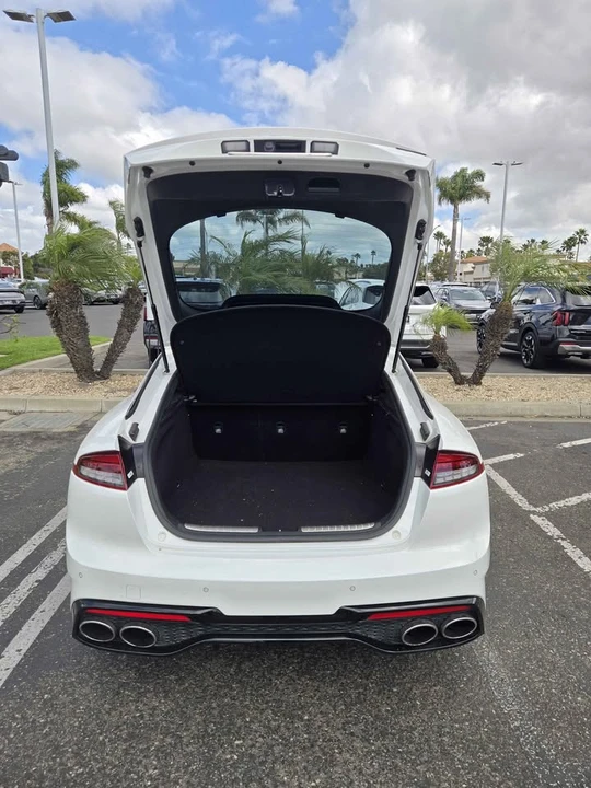 2022 Kia Stinger GT - Image 8 of 8