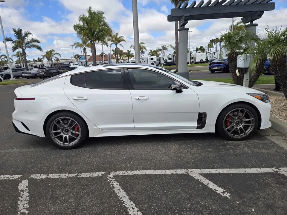2022 Kia Stinger GT - Image 2 of 8