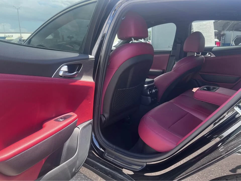 2022 Kia Stinger GT - Image 8 of 11