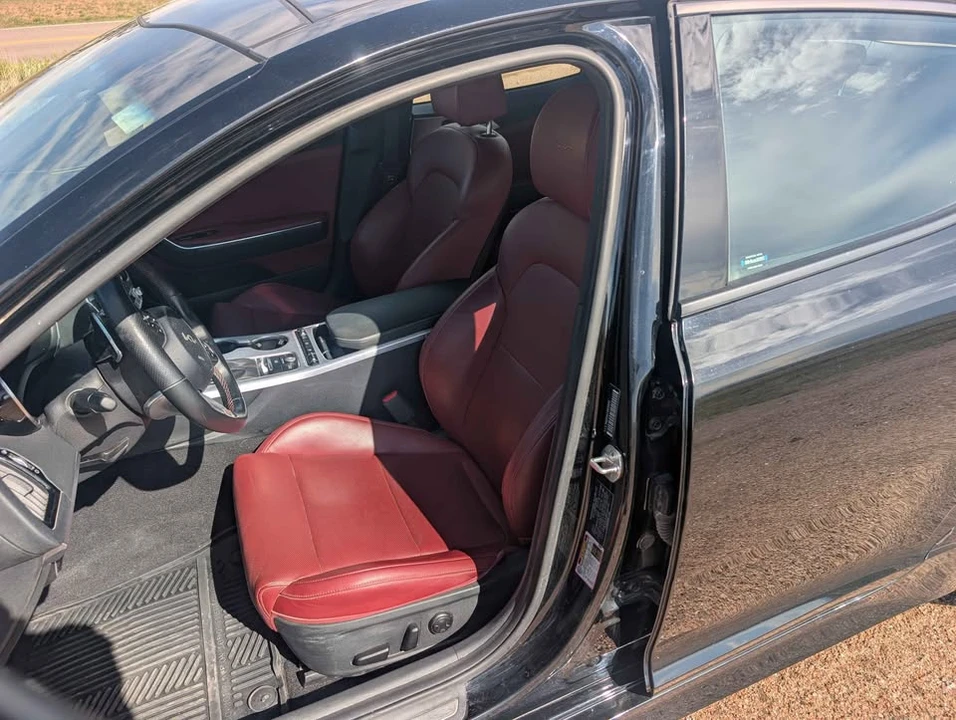 2022 Kia Stinger GT - Image 6 of 7