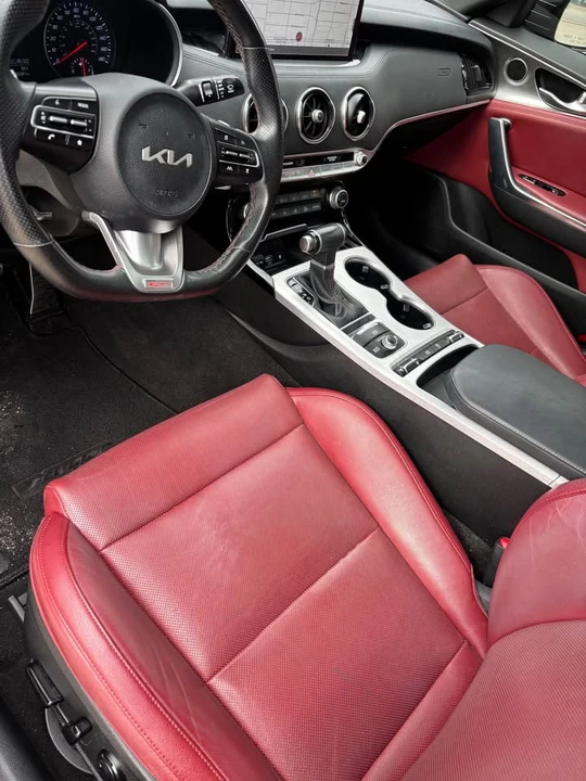 2022 Kia Stinger GT - Image 5 of 10