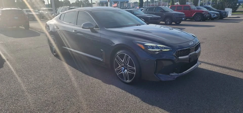 2022 Kia Stinger GT - Image 3 of 10