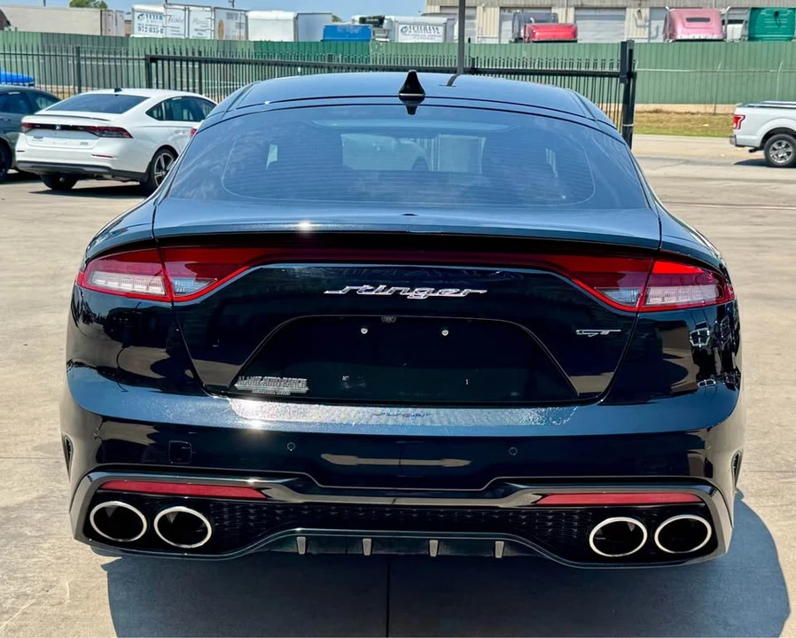 2022 Kia Stinger GT - Image 5 of 15