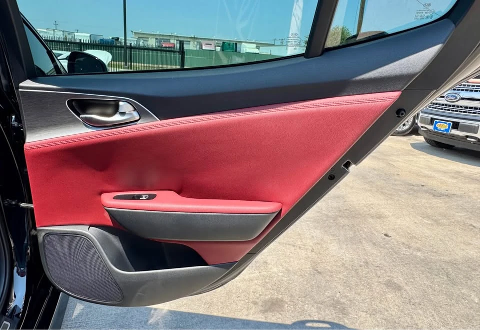 2022 Kia Stinger GT - Image 13 of 15