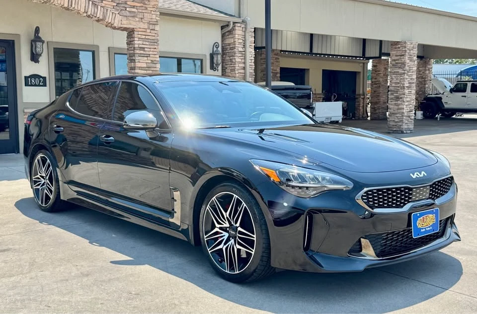 2022 Kia Stinger GT - Image 3 of 15