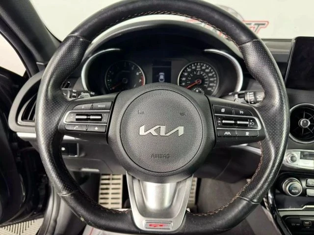 2022 Kia Stinger GT - Image 13 of 21