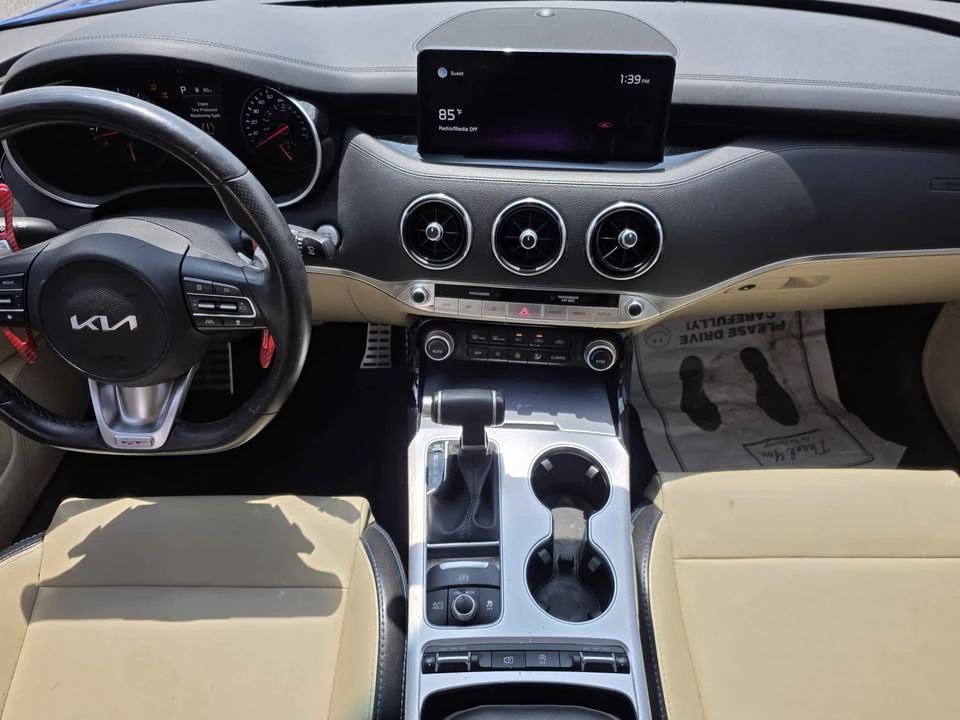 2022 Kia Stinger GT - Image 12 of 18