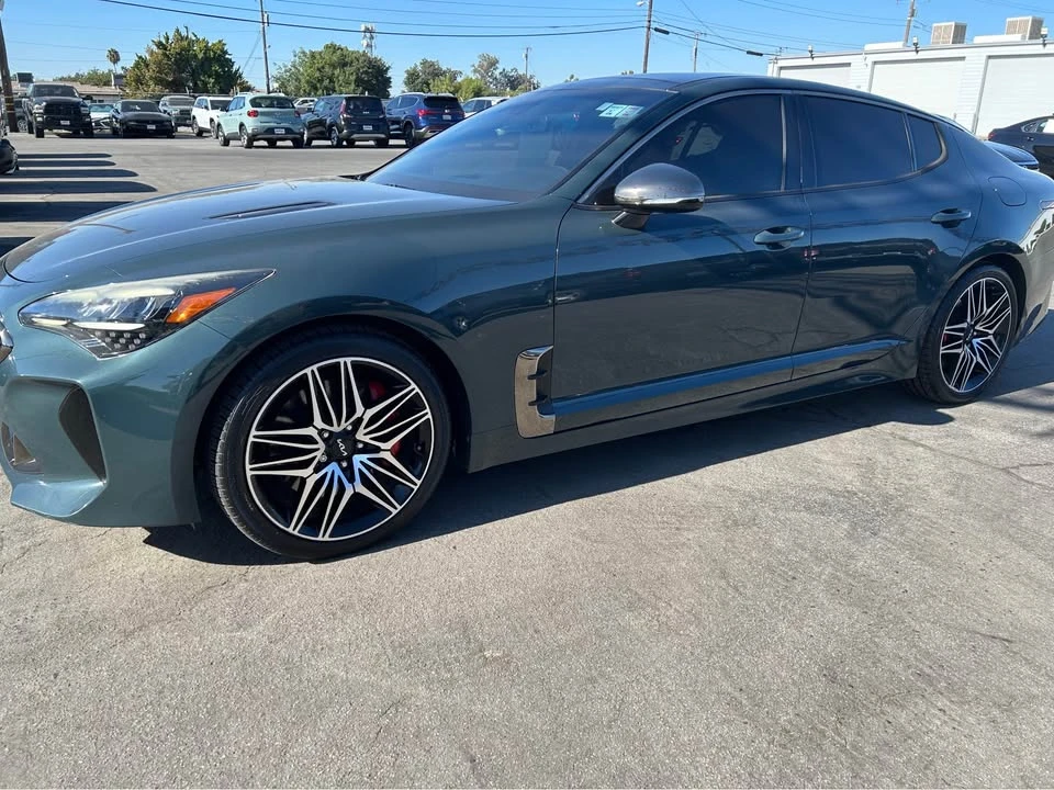 2022 Kia Stinger GT - Image 2 of 10
